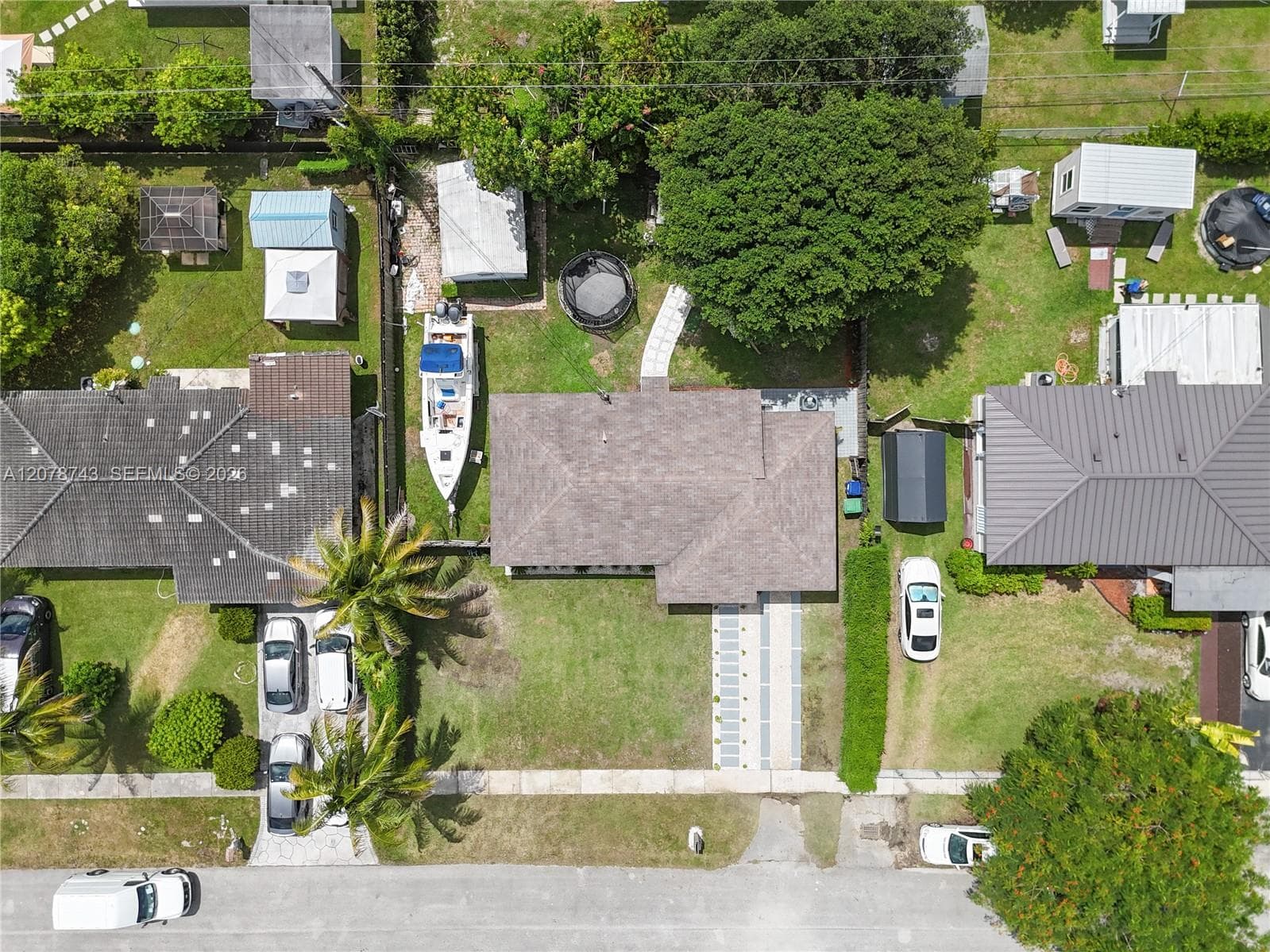 14940 Pierce St photo 25