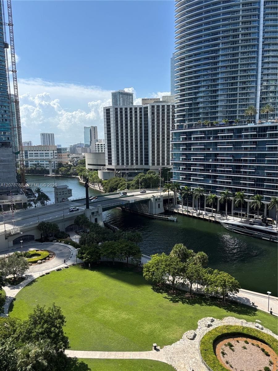 Icon Brickell I · #1410 in Miami - Photo 3