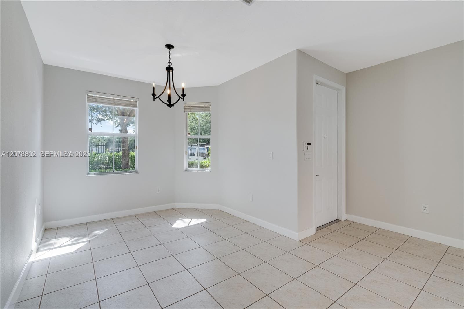 8450 NW 113th Psge photo 5