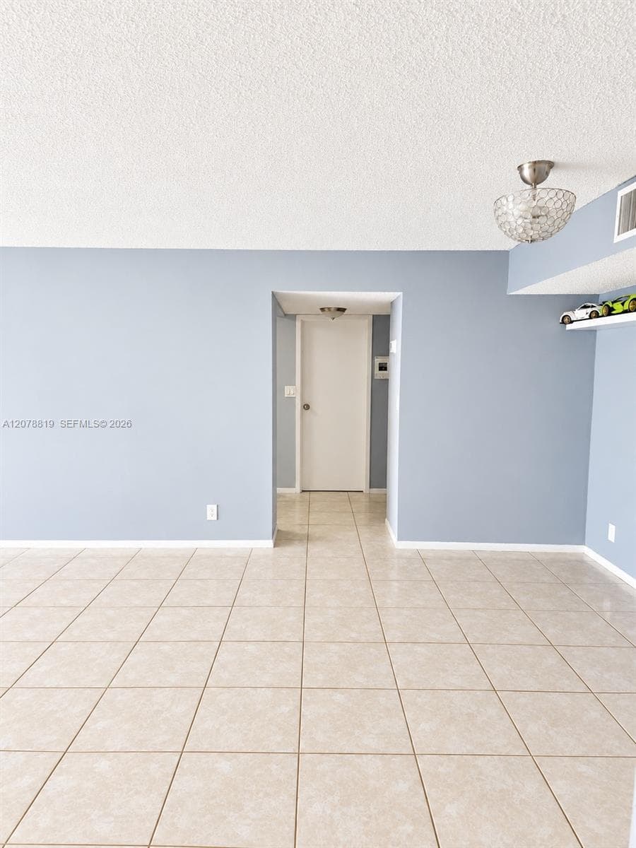 DESOTO PARK NORTH CONDO · #320 in Hallandale Beach - Photo 2