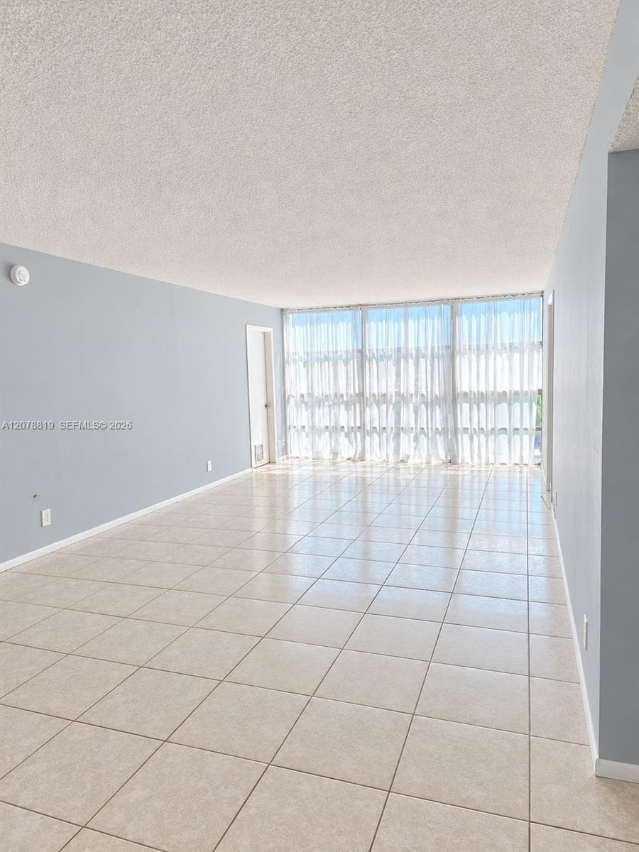 DESOTO PARK NORTH CONDO · #320 in Hallandale Beach - Photo 1
