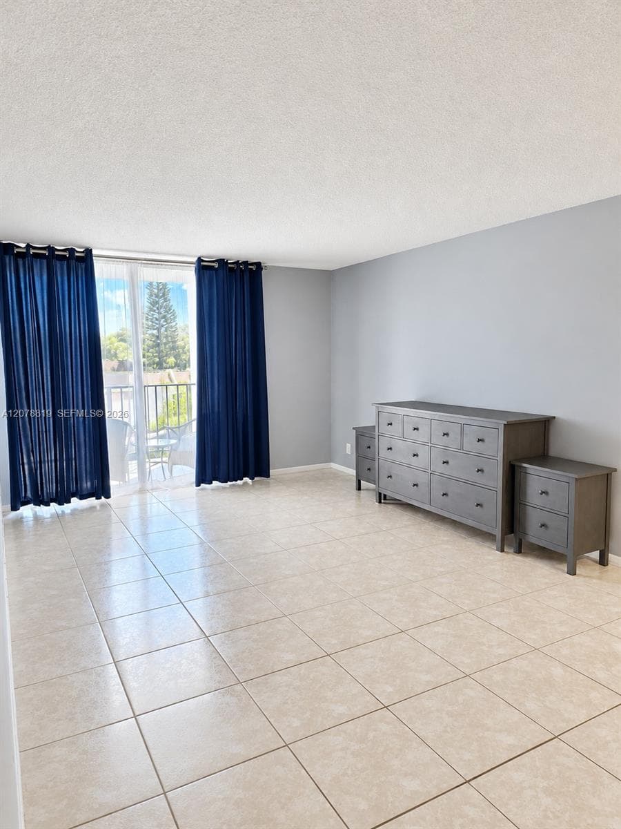 DESOTO PARK NORTH CONDO · #320 in Hallandale Beach - Photo 10