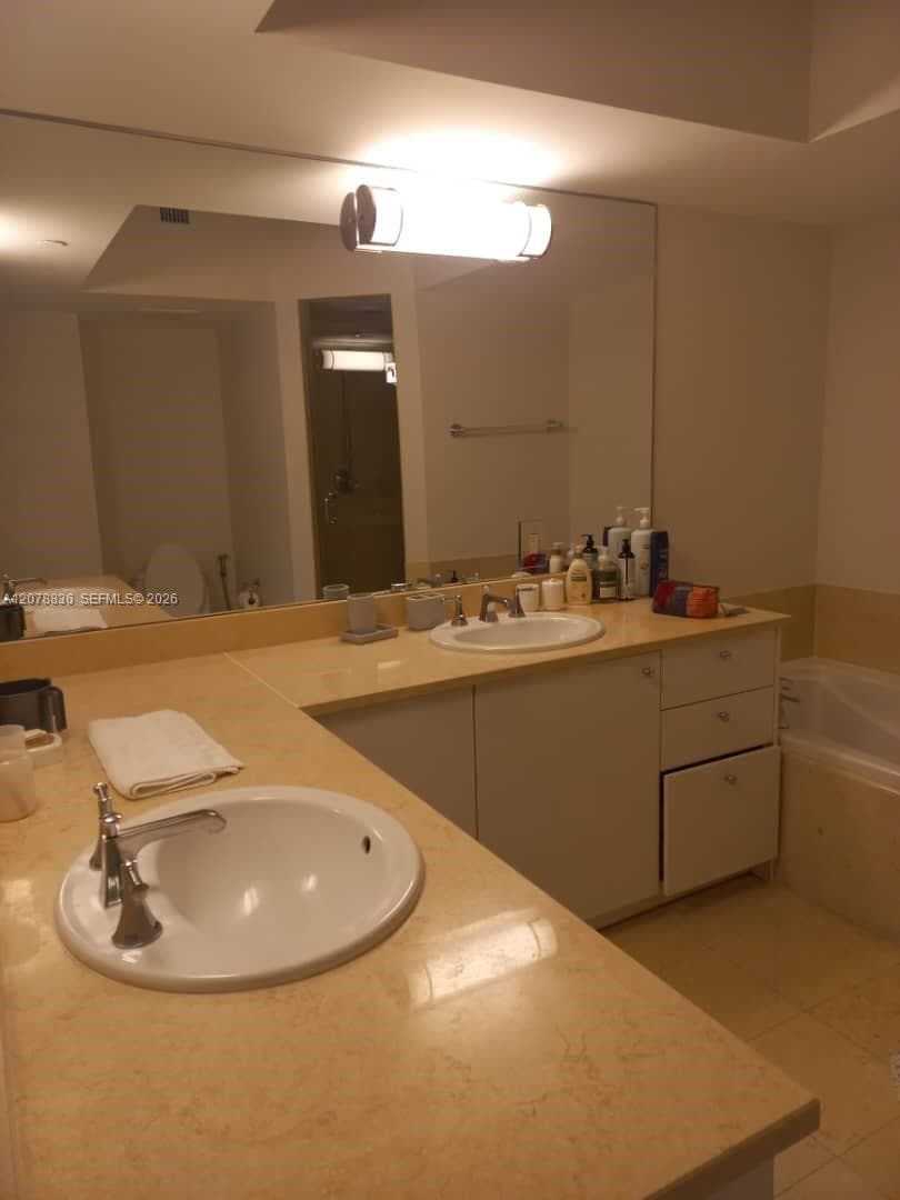 TURNBERRY VLG NO TOWER CO · #1212 in Aventura - Photo 7