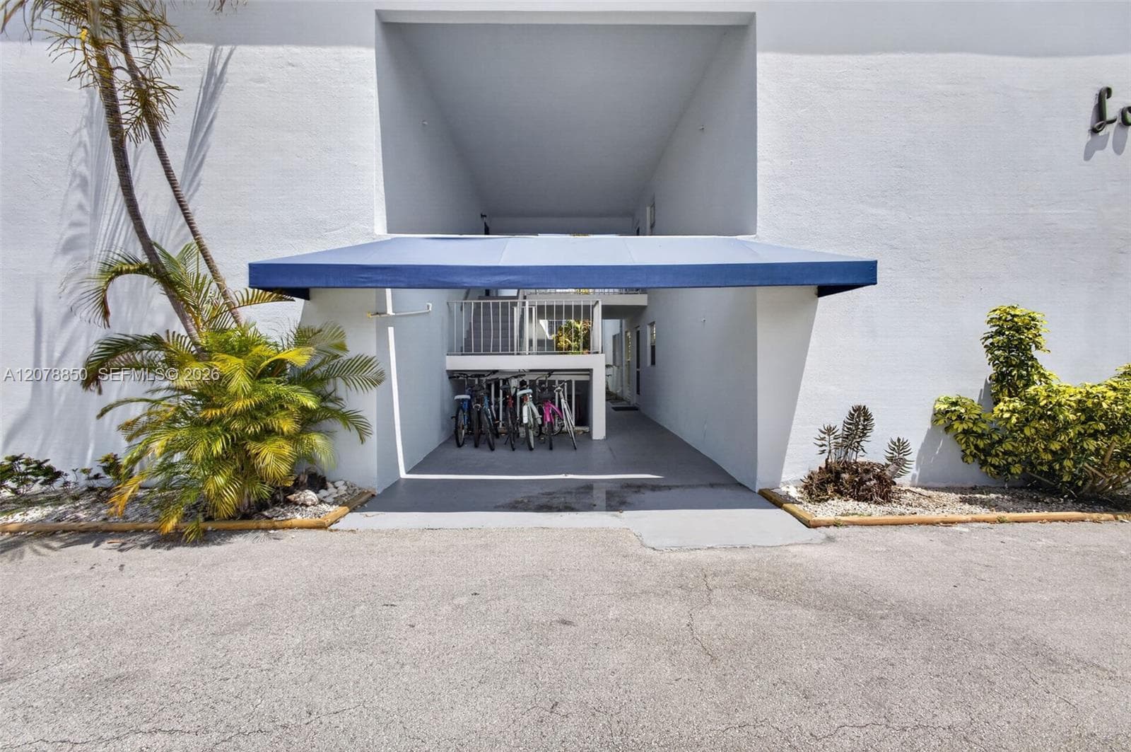 LORI-LYNN · #109 in North Palm Beach - Photo 26