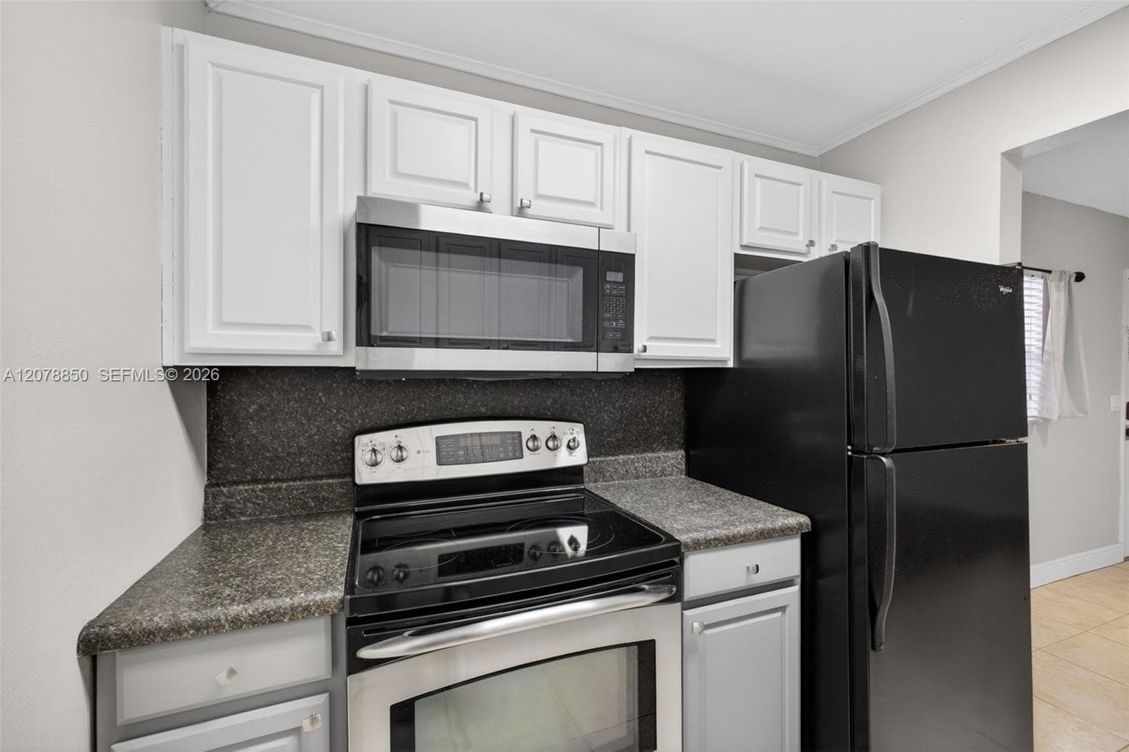 LORI-LYNN · #109 in North Palm Beach - Photo 5