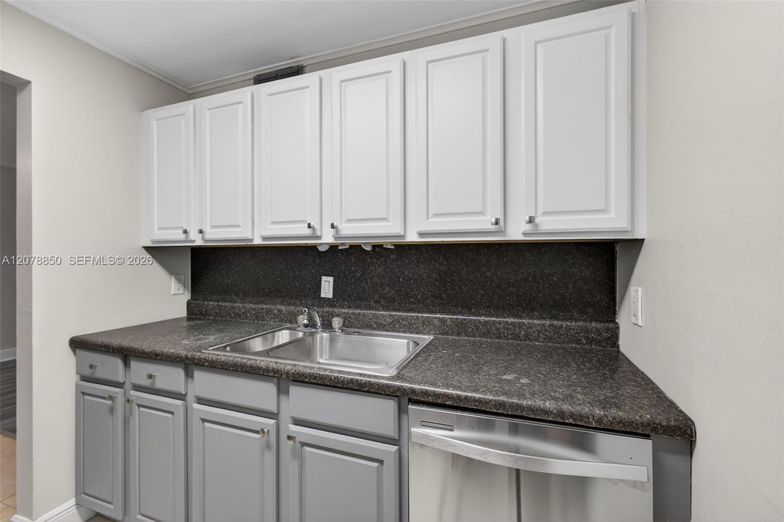 LORI-LYNN · #109 in North Palm Beach - Photo 4