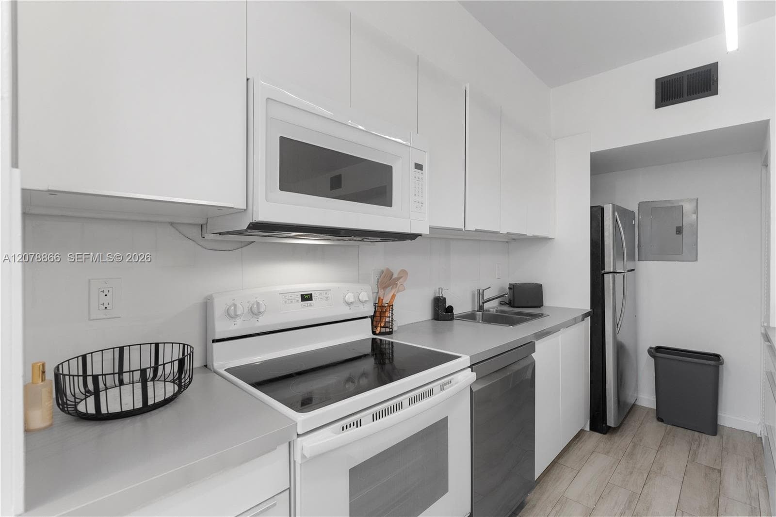 LINCOLN VIEW CONDO · #102 in Miami Beach - Photo 7