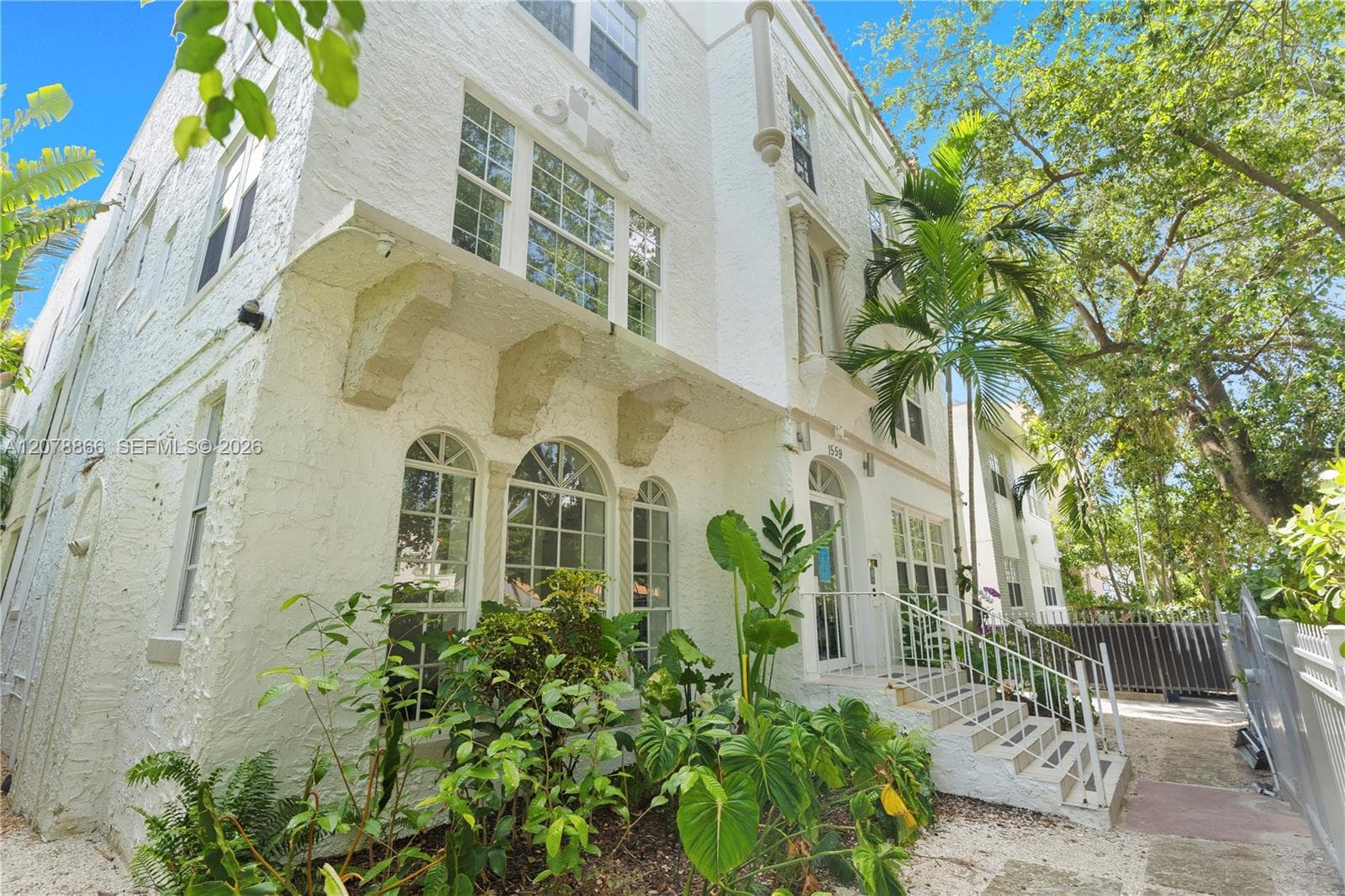 LINCOLN VIEW CONDO · #102 in Miami Beach - Photo 21