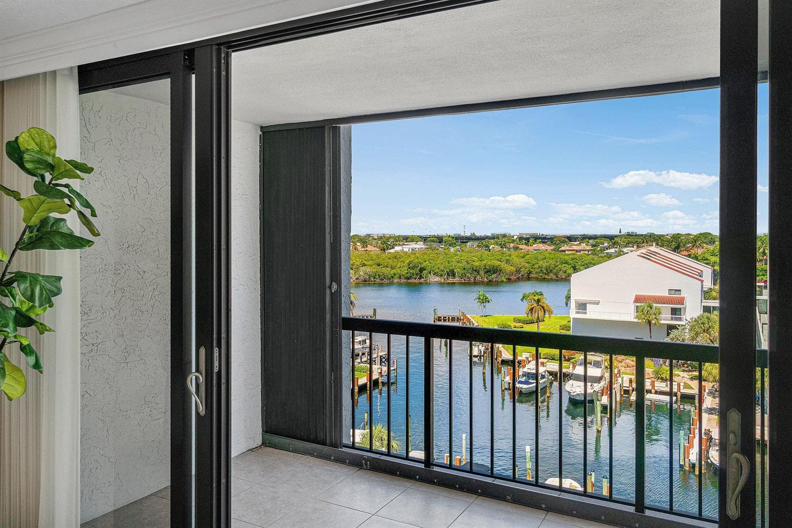 028-4748SouthOceanBoulevard-702-Highland