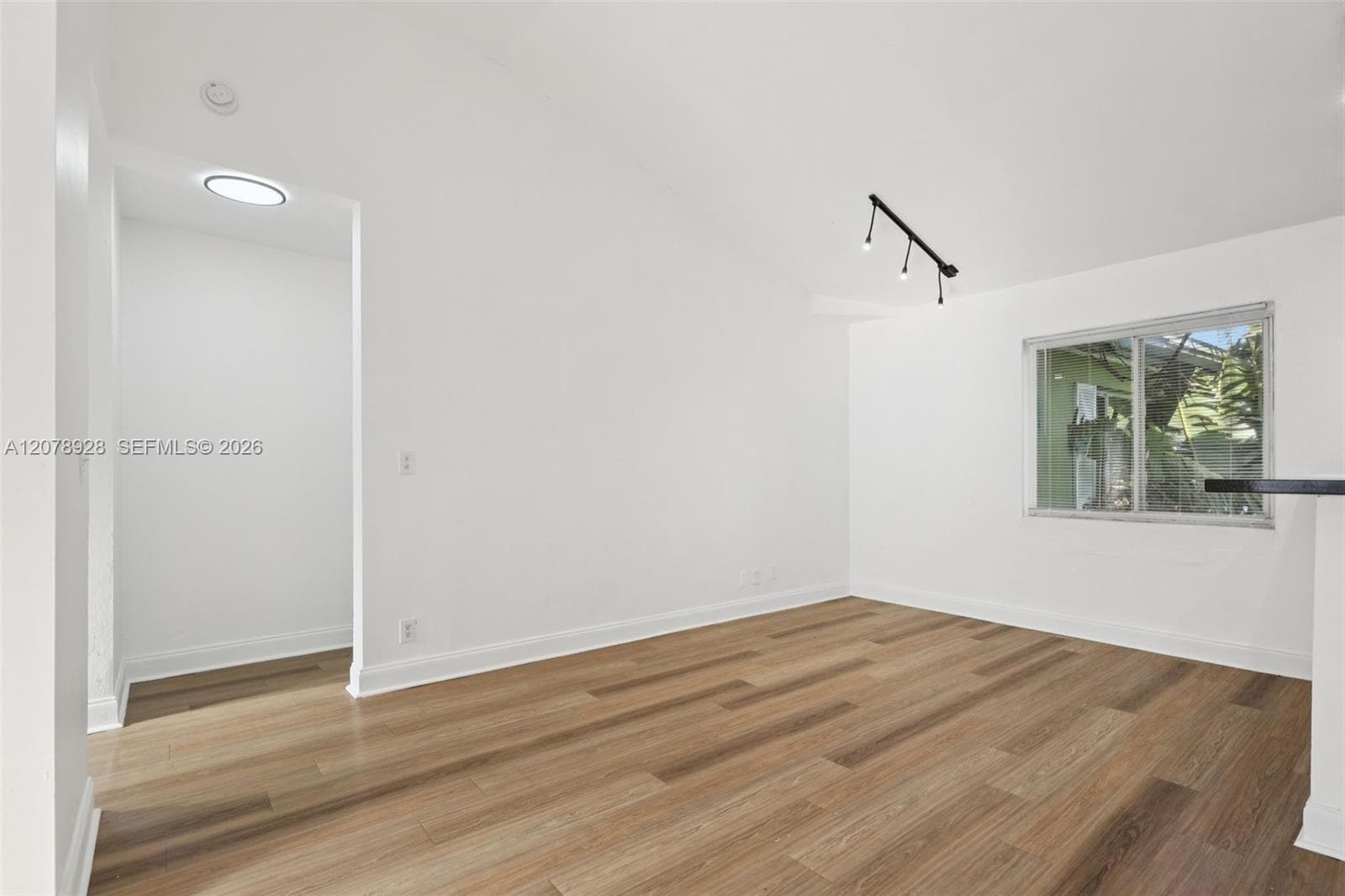 SABAL PALM COURT · #4 in Miami - Photo 9