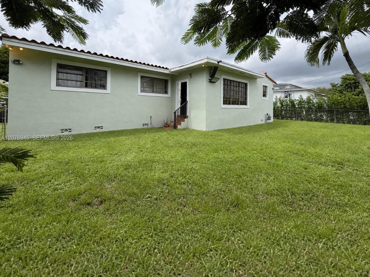 1645 SW 83rd Ave photo 22