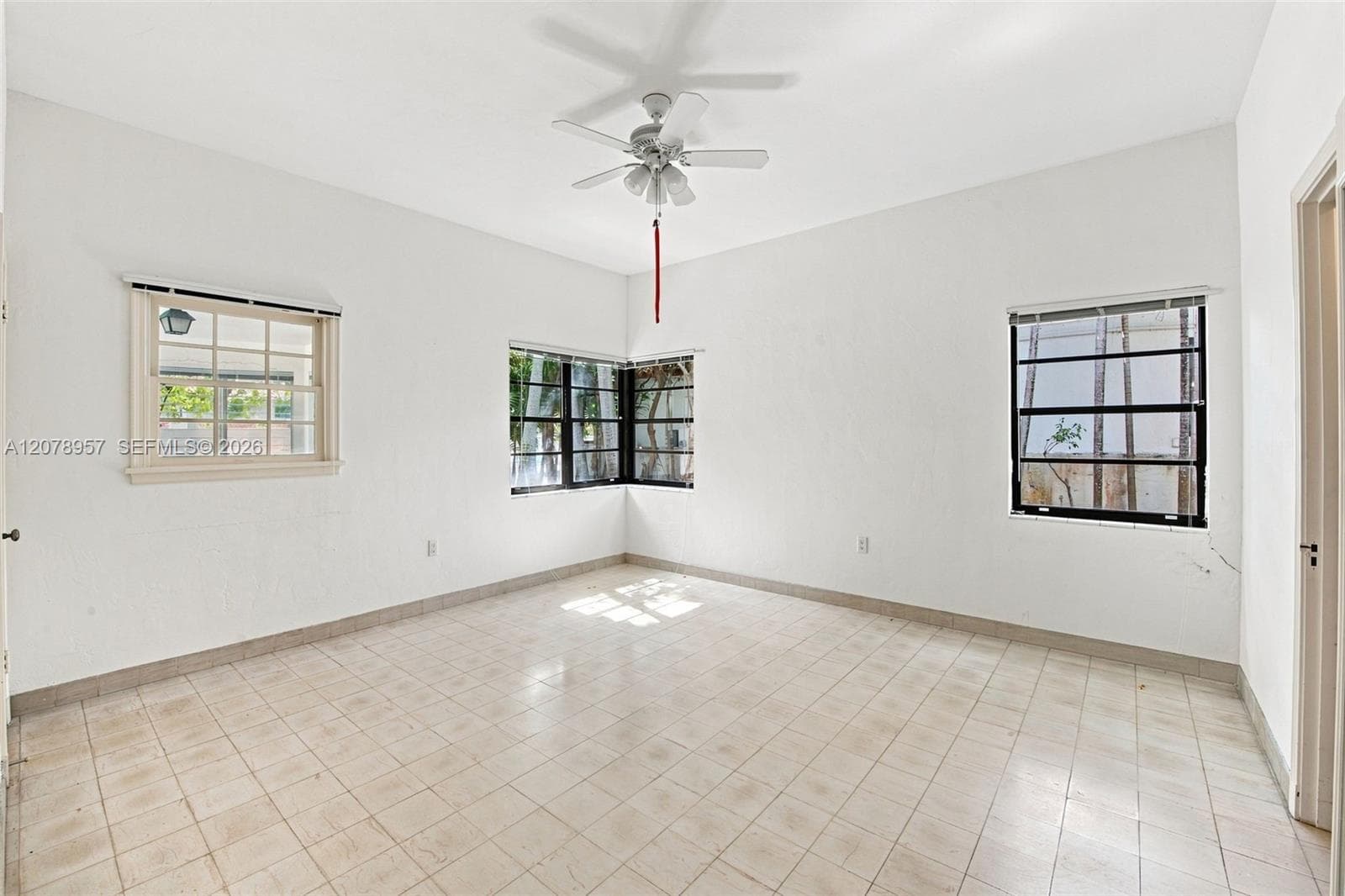 5680 Pine Tree Dr photo 20