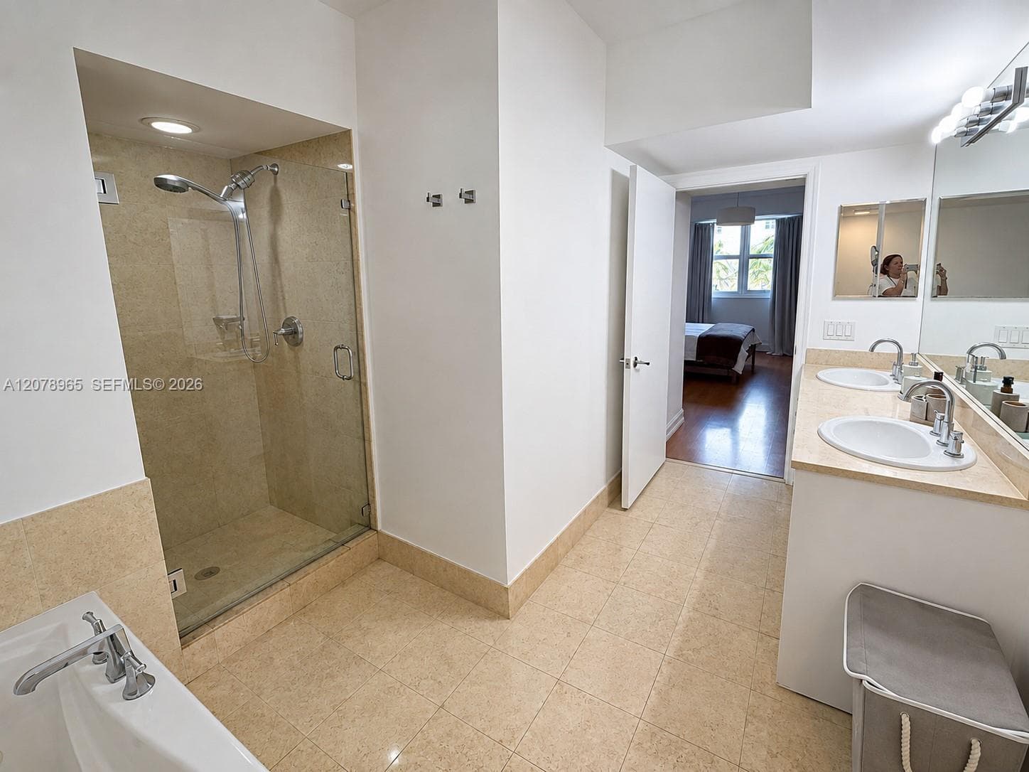 TURNBERRY VILLAGE SO TOWE · #718 in Aventura - Photo 13