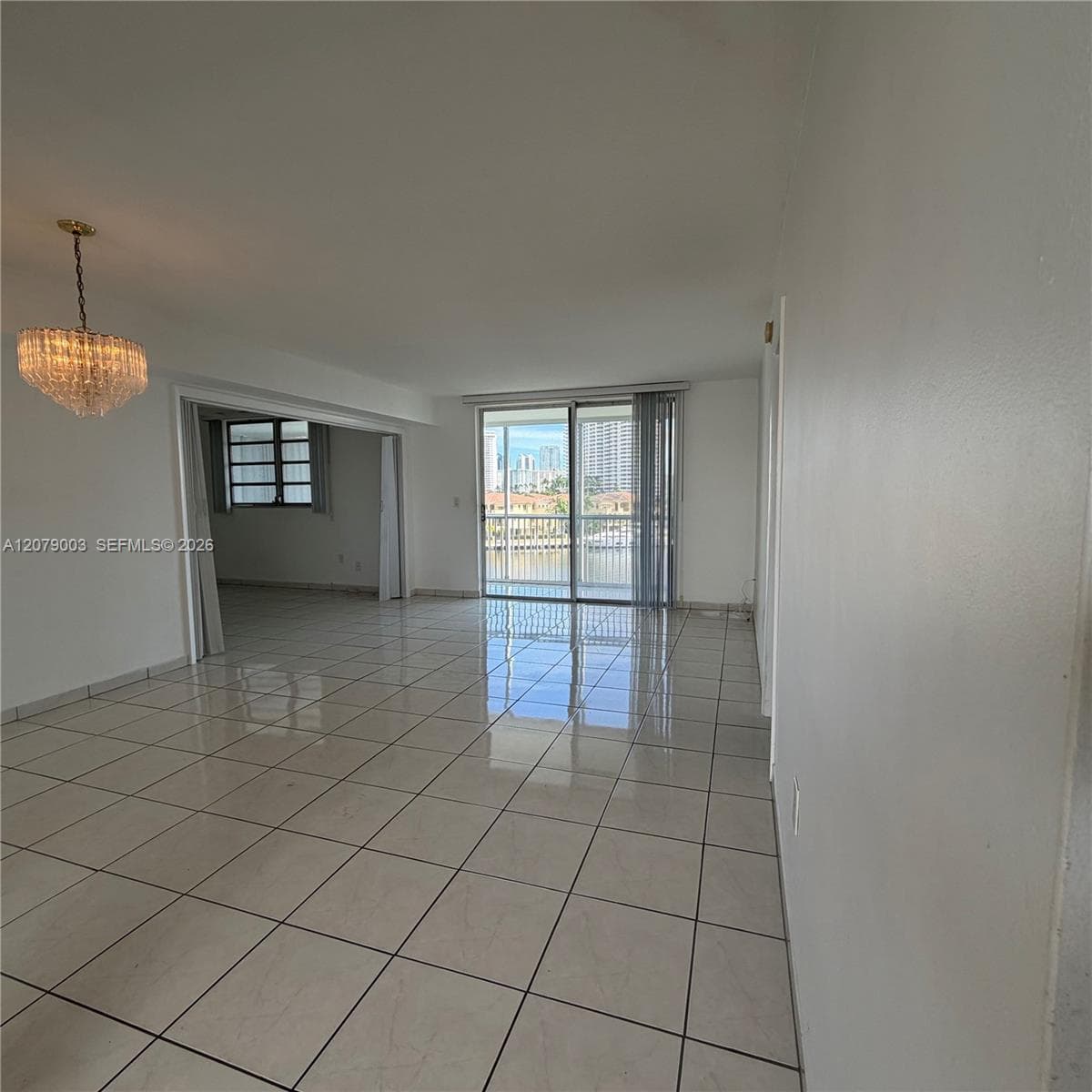 LIVING ROOM TO ADDITIONAL  ROOM