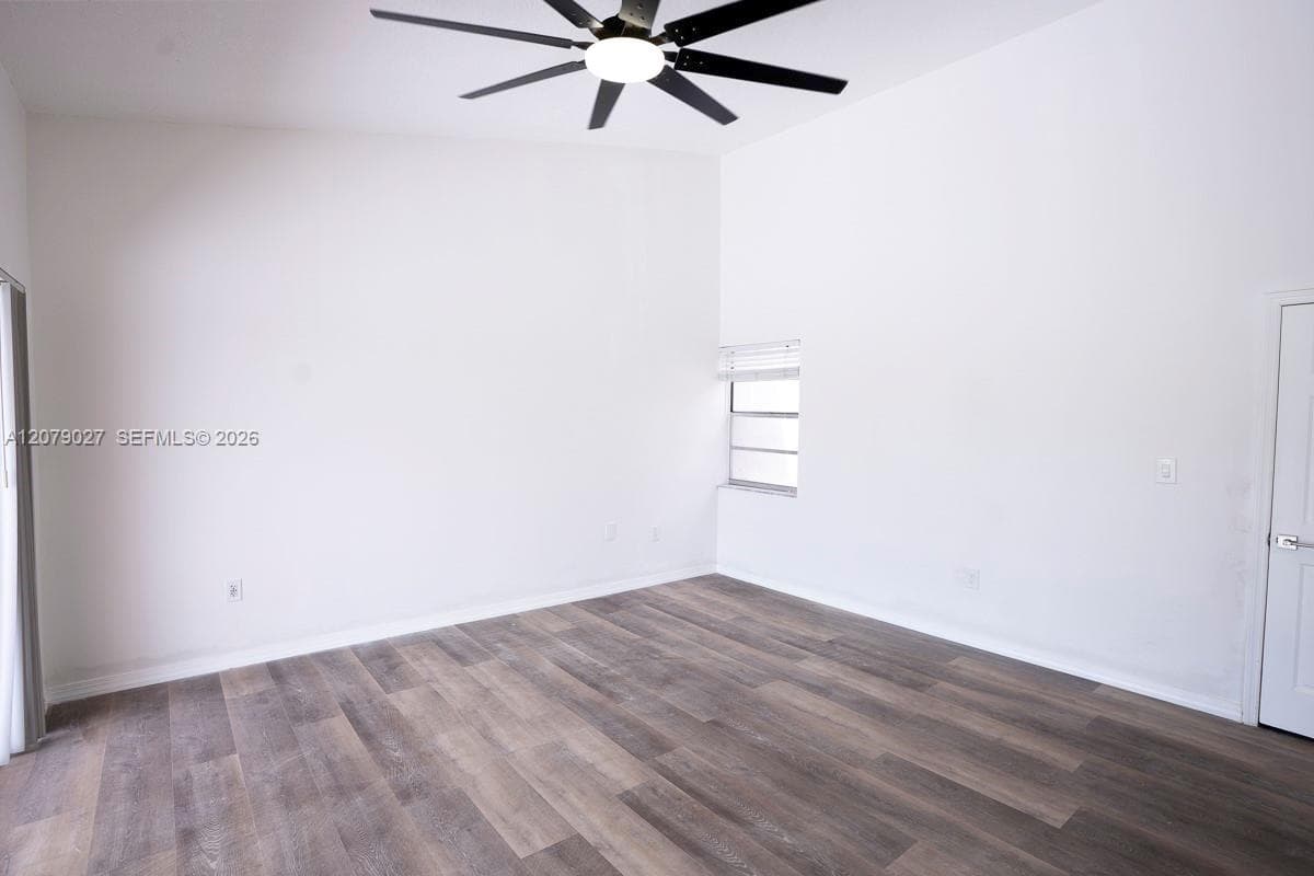14295 Kendale Lakes Cir photo 27