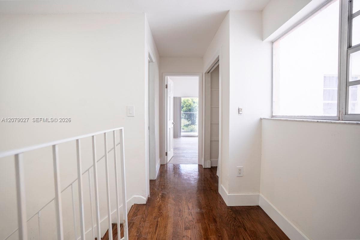 14295 Kendale Lakes Cir photo 17