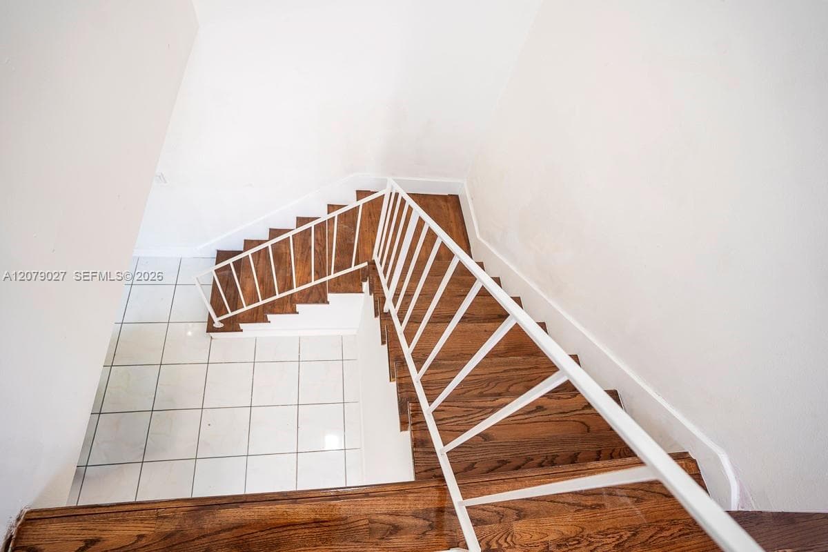 14295 Kendale Lakes Cir photo 16