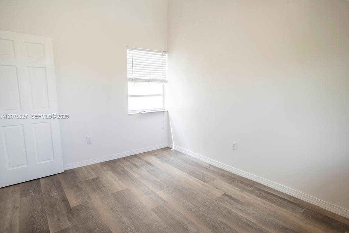 14295 Kendale Lakes Cir photo 26