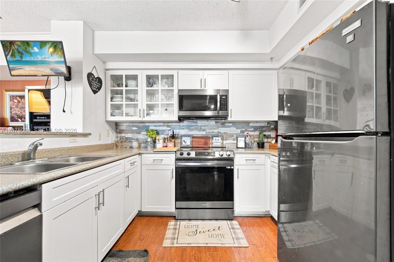 Regent Park · #614A in Hollywood - Photo 3