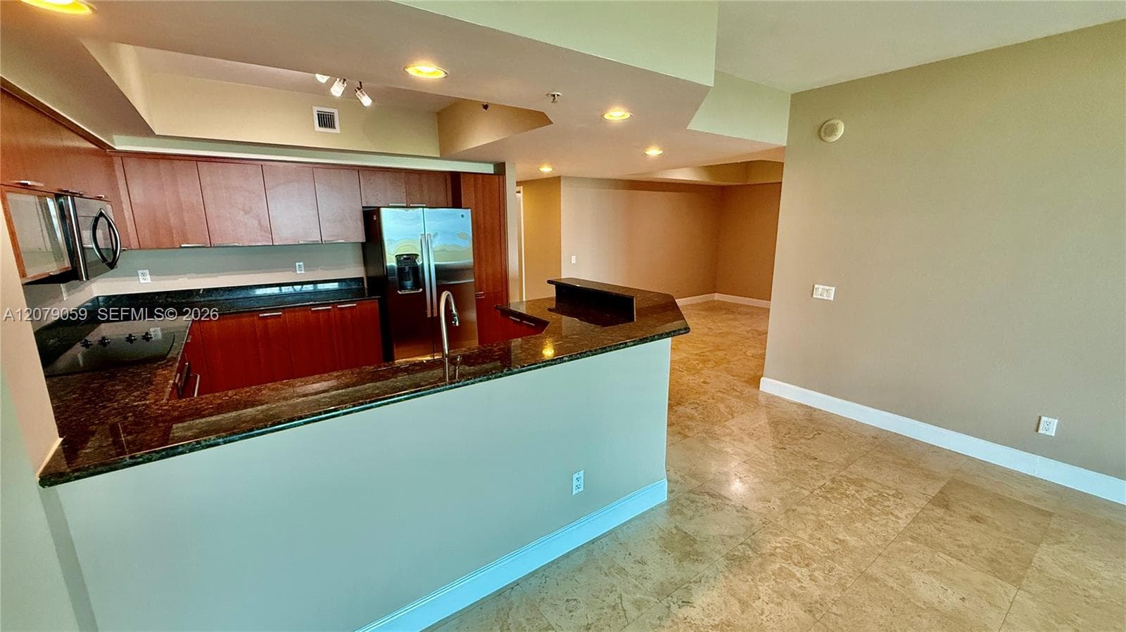 THE OAKS I CONDO · #1403 in North Miami - Photo 5