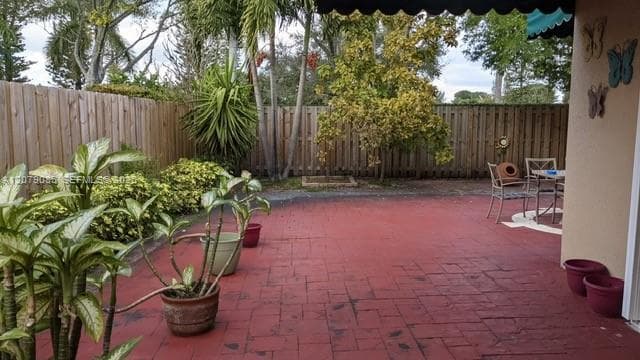 9771 NW 32nd St photo 48