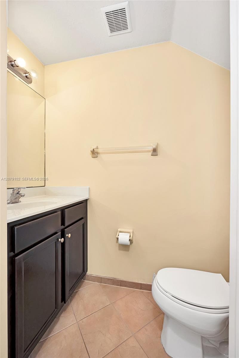 755 SE 32nd Ter #755 photo 15