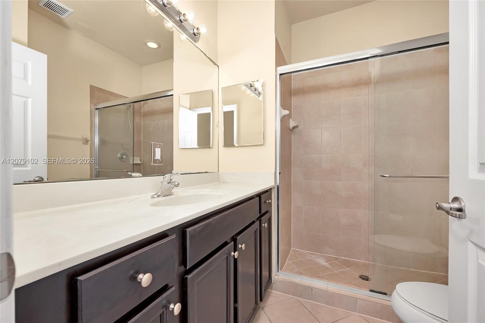 755 SE 32nd Ter #755 photo 25