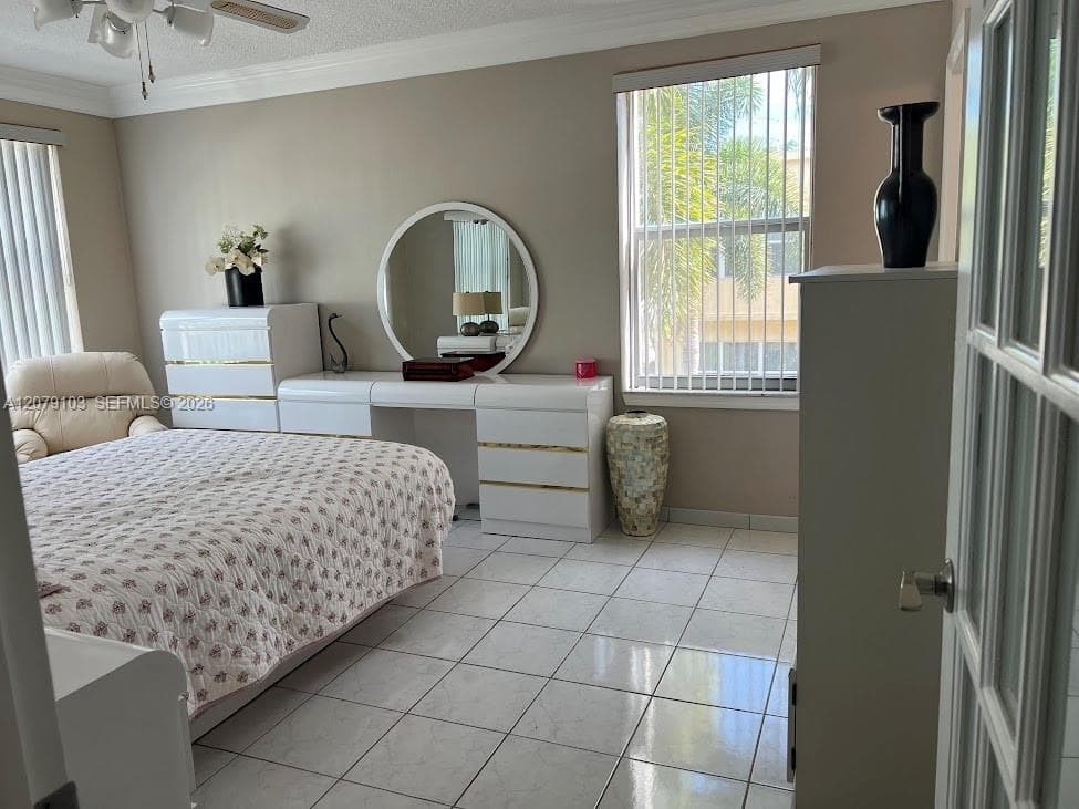 Irvington Gardens · #322 in Hallandale Beach - Photo 17
