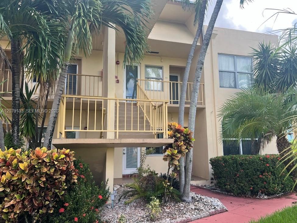 Irvington Gardens · #322 in Hallandale Beach - Photo 36