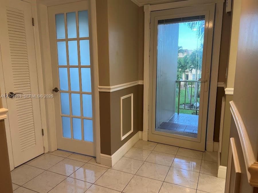 Irvington Gardens · #322 in Hallandale Beach - Photo 5