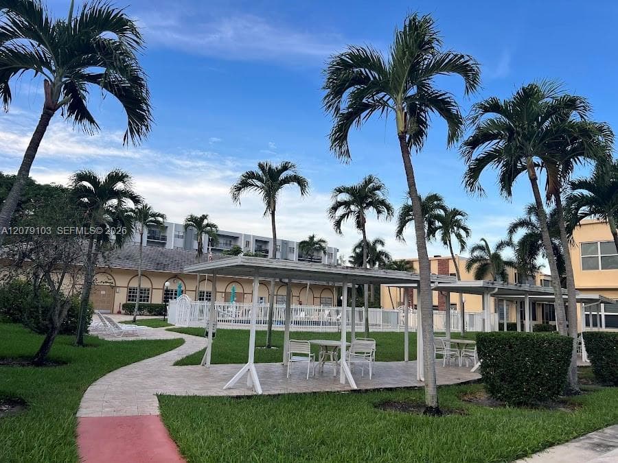 Irvington Gardens · #322 in Hallandale Beach - Photo 37