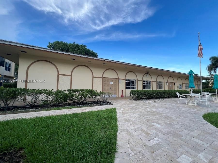 Irvington Gardens · #322 in Hallandale Beach - Photo 40