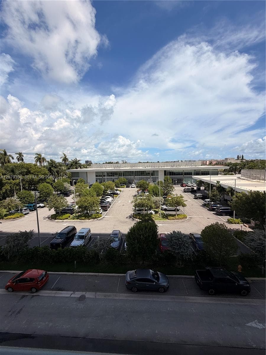 Hallandale Oasis · #403 in Hallandale Beach - Photo 23