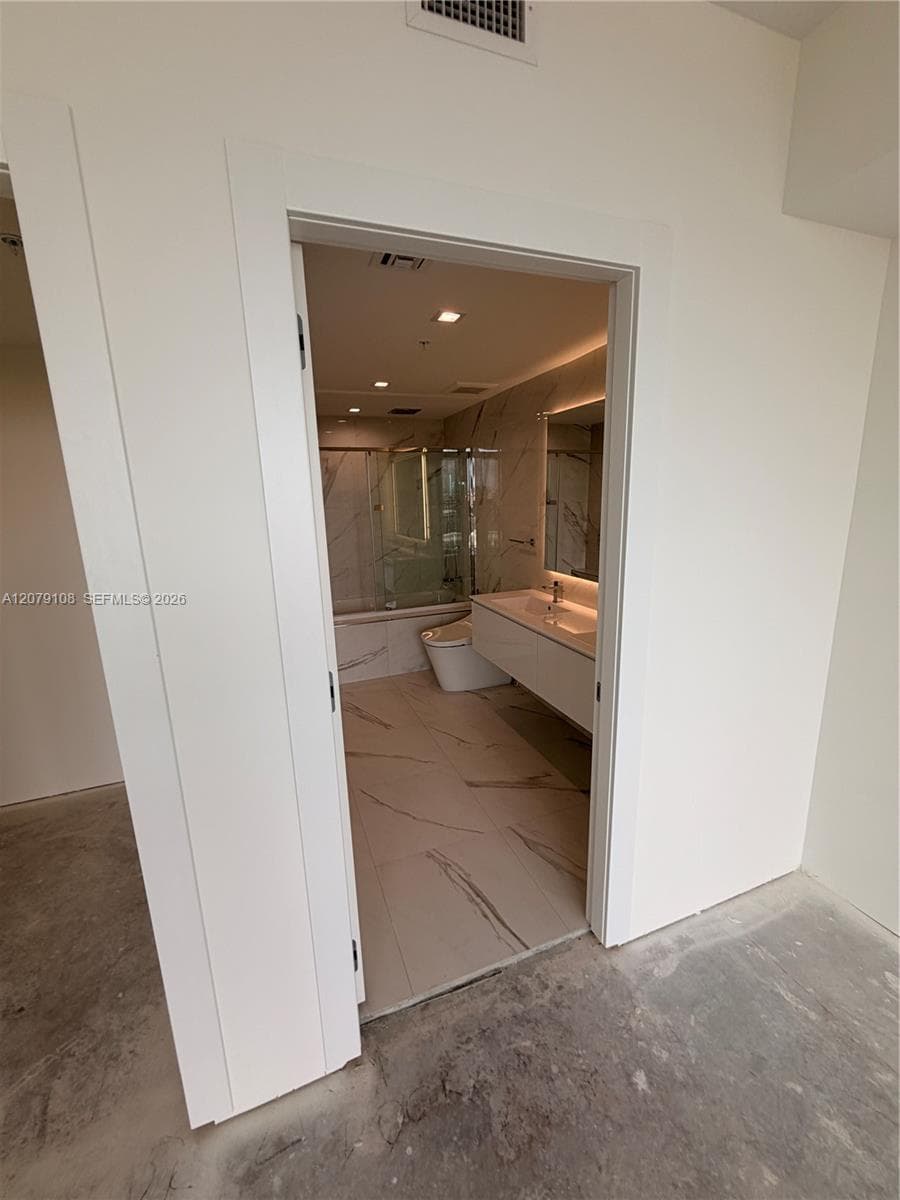 Hallandale Oasis · #403 in Hallandale Beach - Photo 16