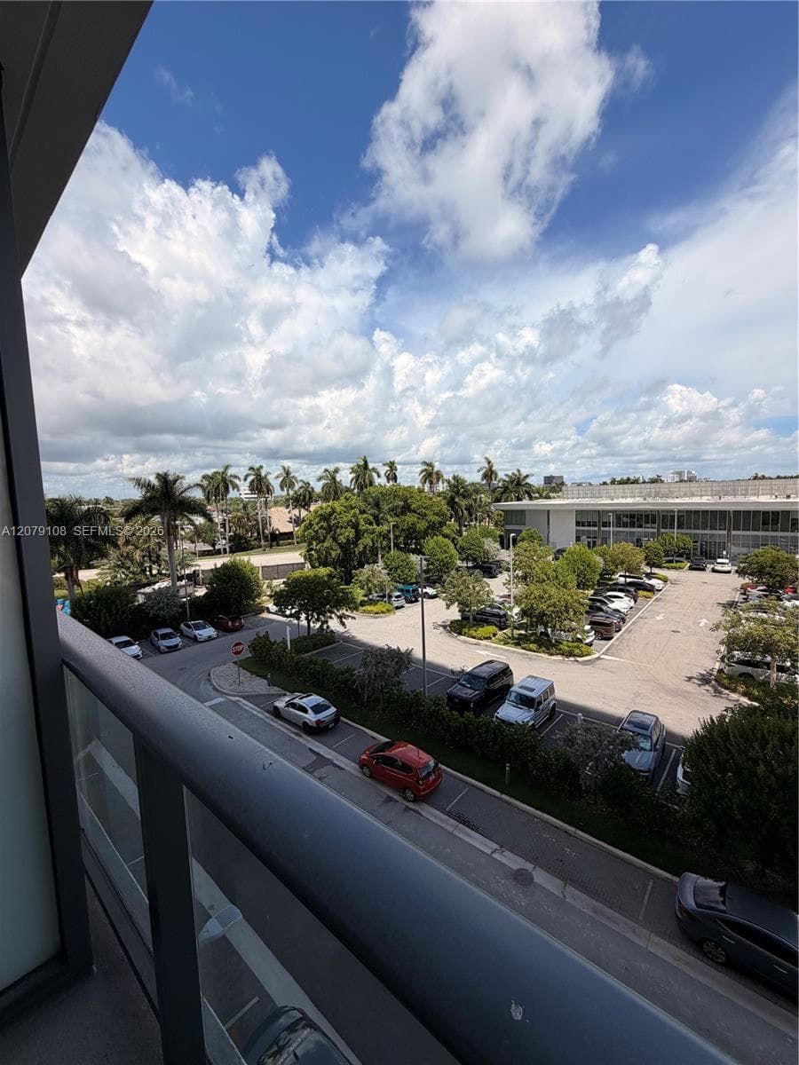 Hallandale Oasis · #403 in Hallandale Beach - Photo 22