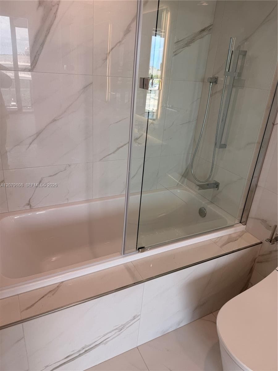 Hallandale Oasis · #403 in Hallandale Beach - Photo 20