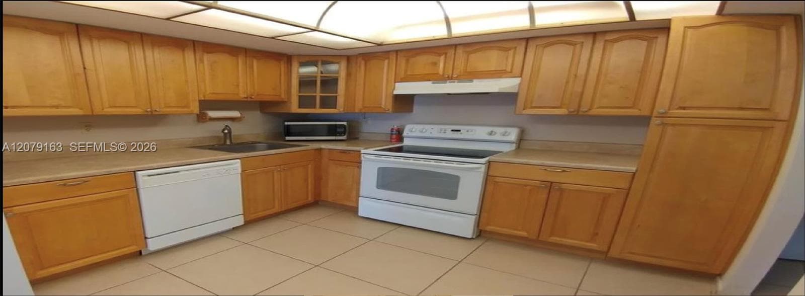 DEL PRADO MARINA · #1703 in Aventura - Photo 12