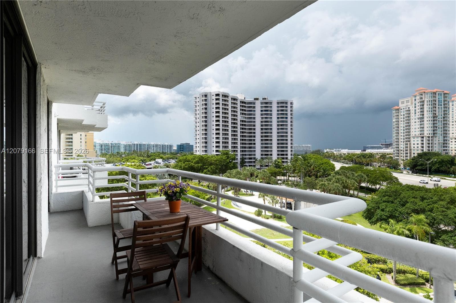 PARC CENTRAL EAST · #702 in Aventura - Photo 6
