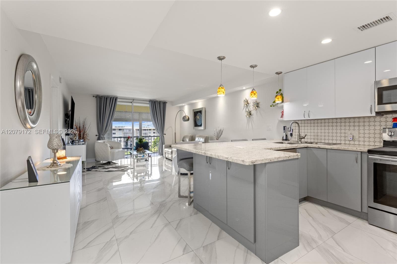POINT EAST · #H605 in Aventura - Photo 1