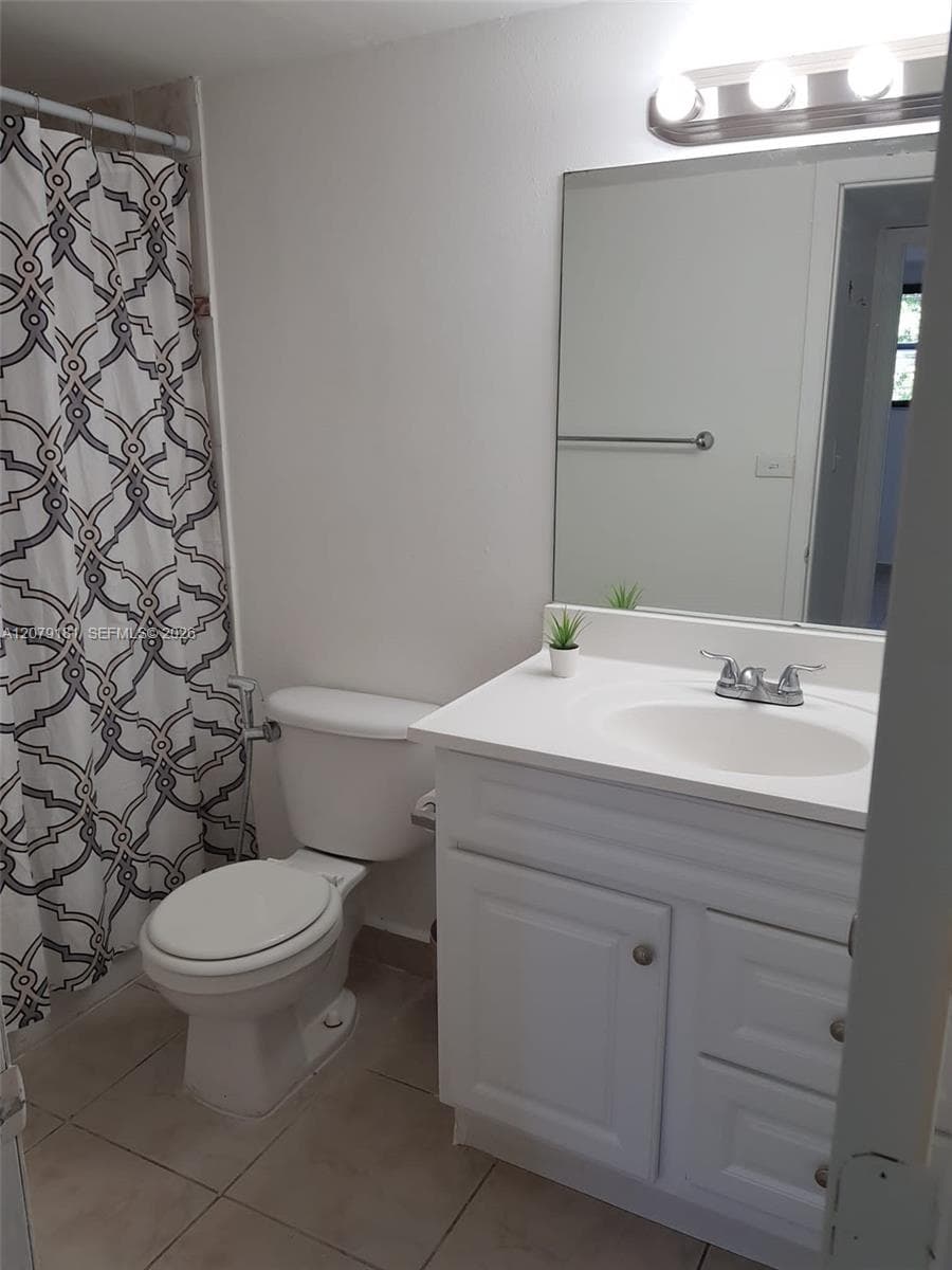 LAS ESTRELLAS CONDO · #314 in Hialeah - Photo 5