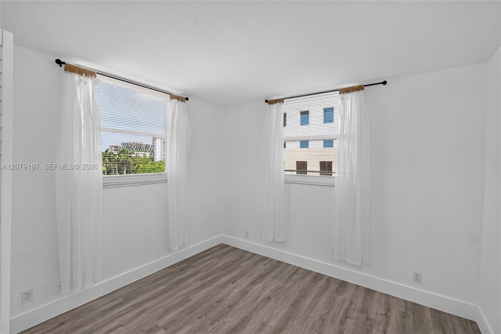 RIOPLAZA CONDOMINIUM NORT · #607 in Miami - Photo 6