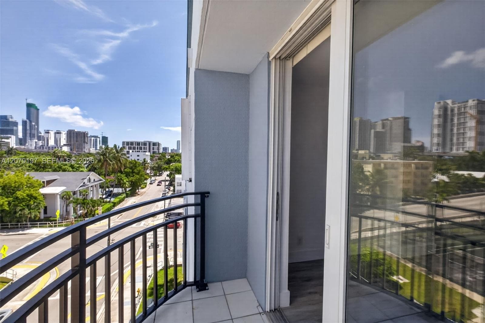RIOPLAZA CONDOMINIUM NORT · #607 in Miami - Photo 22