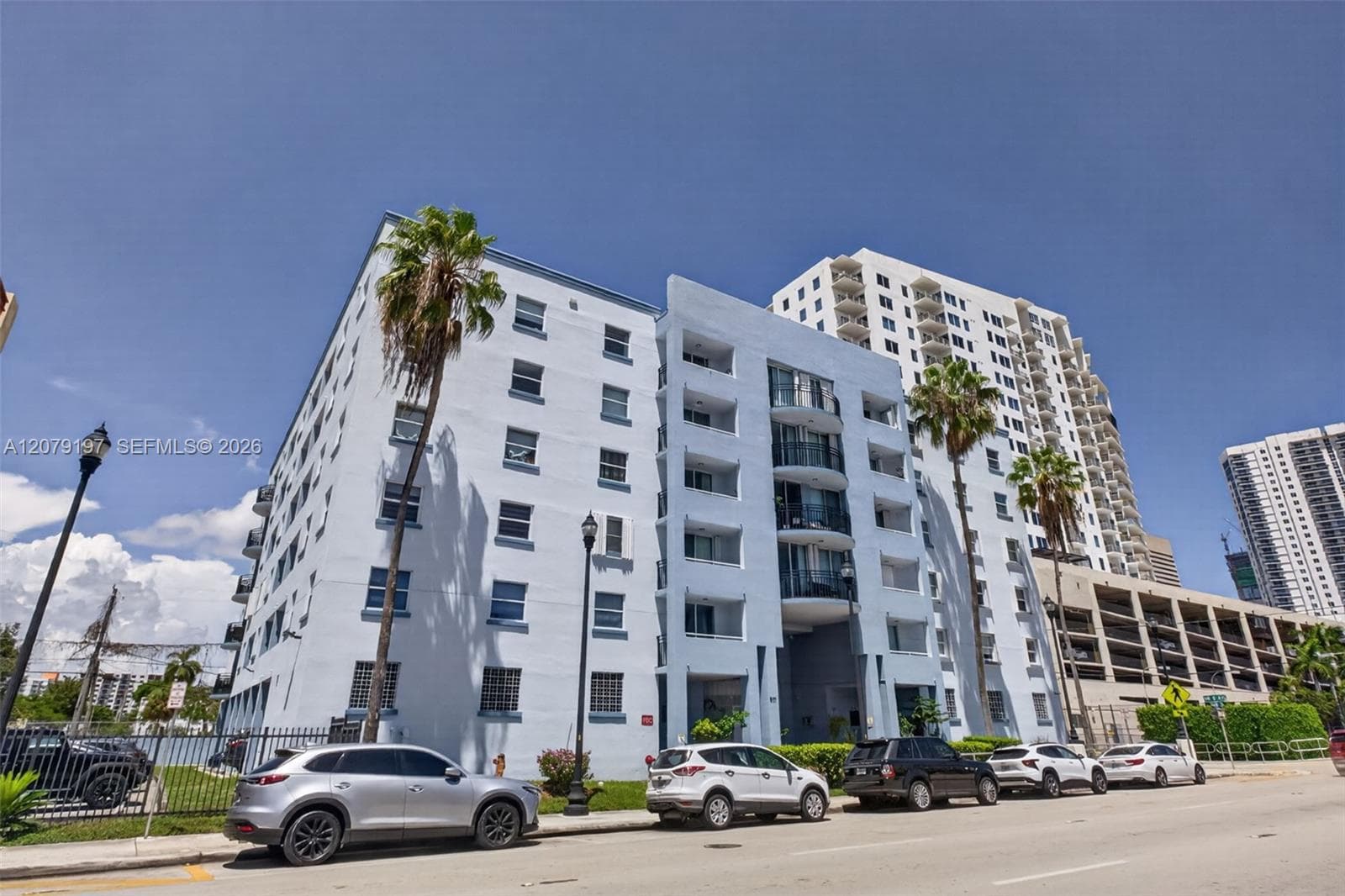 RIOPLAZA CONDOMINIUM NORT · #607 in Miami - Photo 4
