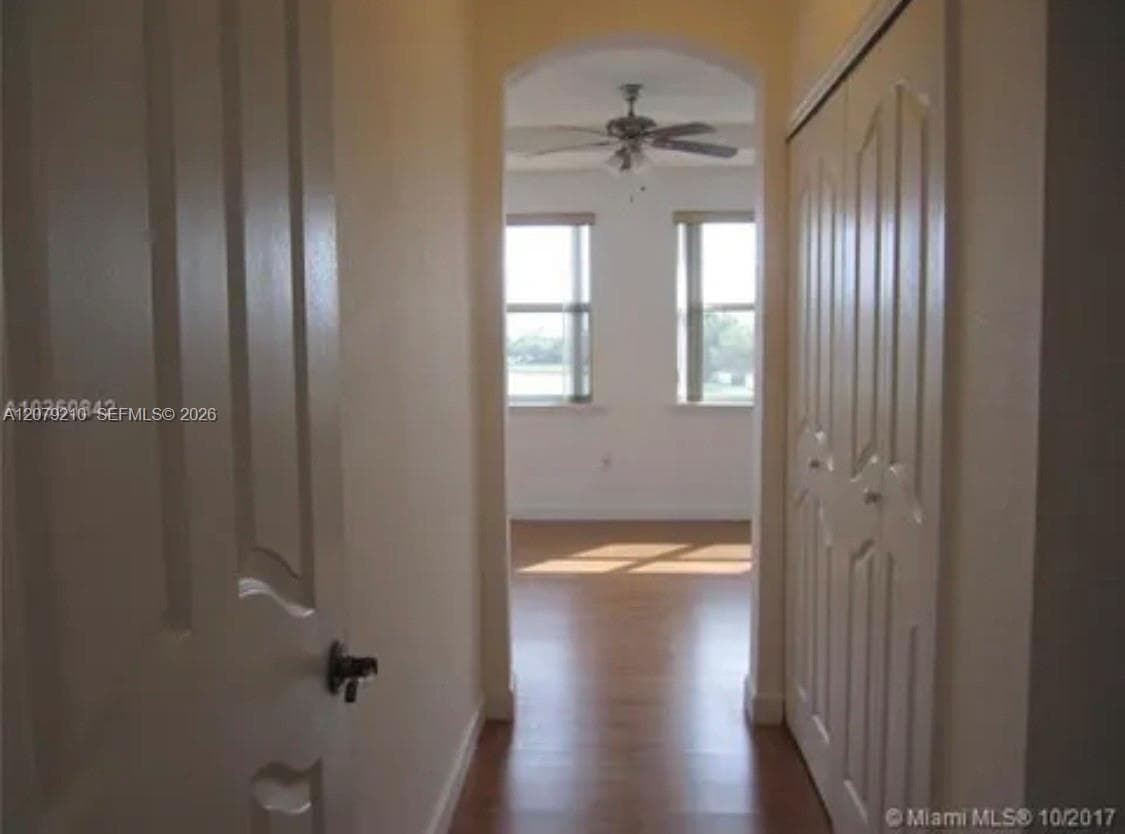 Master’s bedroom hallway