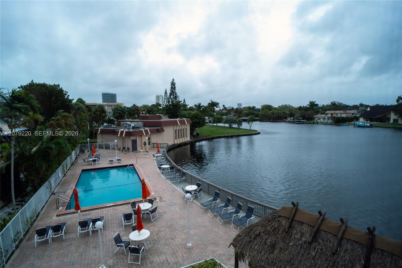 DESOTO PARK NORTH CONDO · #320 in Hallandale Beach - Photo 2