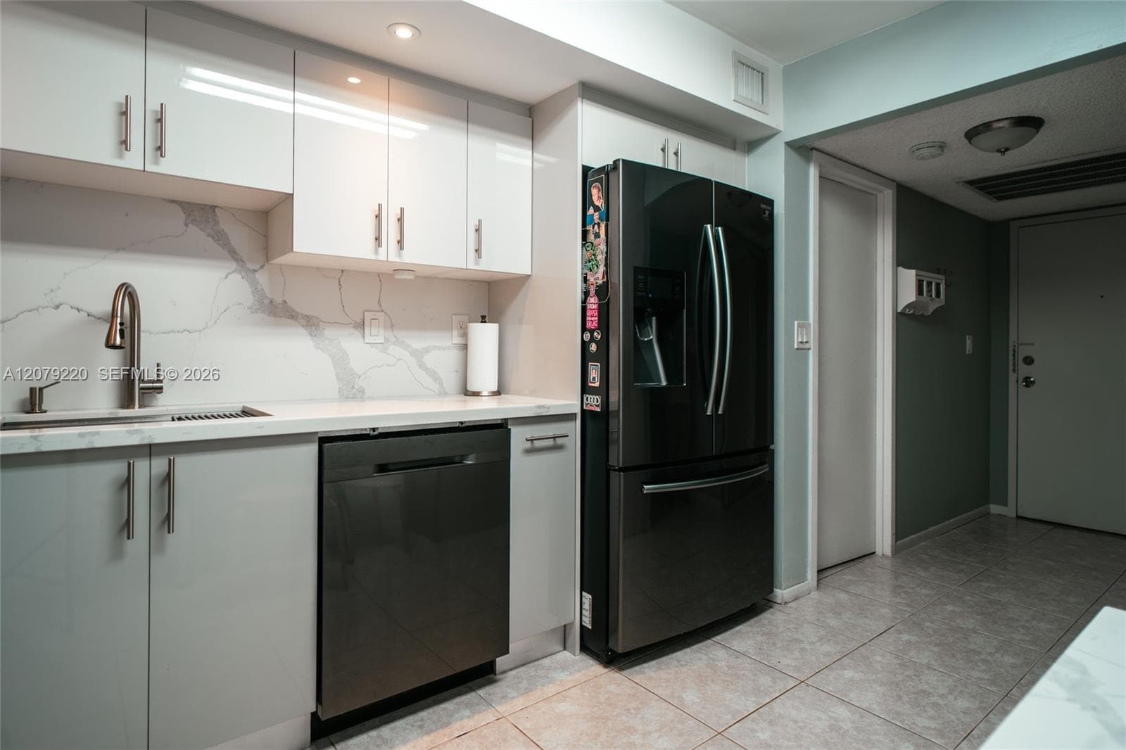 DESOTO PARK NORTH CONDO · #320 in Hallandale Beach - Photo 9