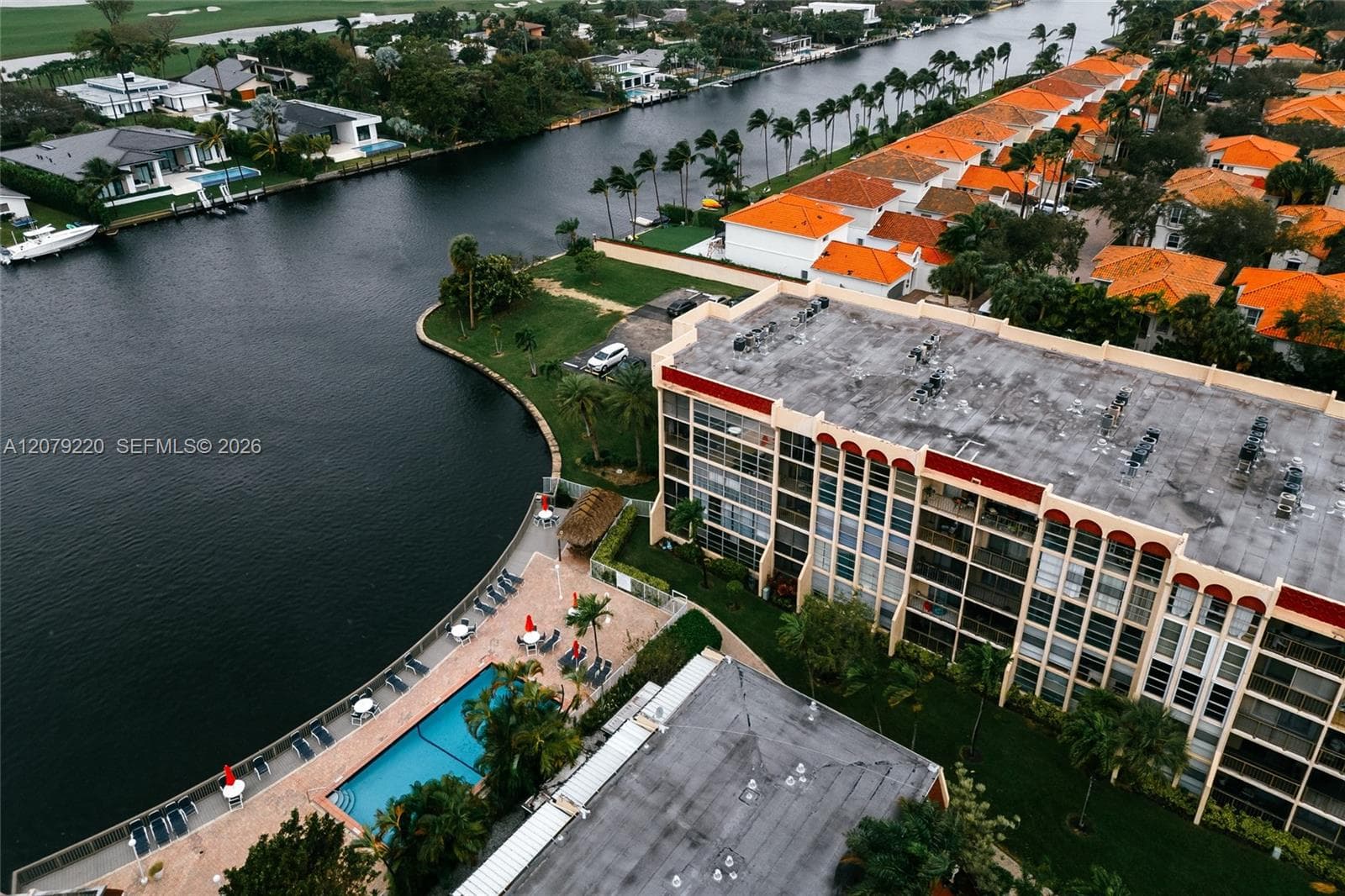 DESOTO PARK NORTH CONDO · #320 in Hallandale Beach - Photo 4
