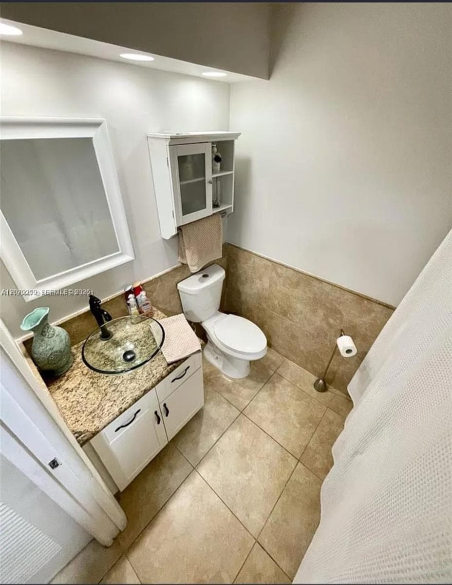 Lakes Of The Meado Villa · #18B in Miami - Photo 17