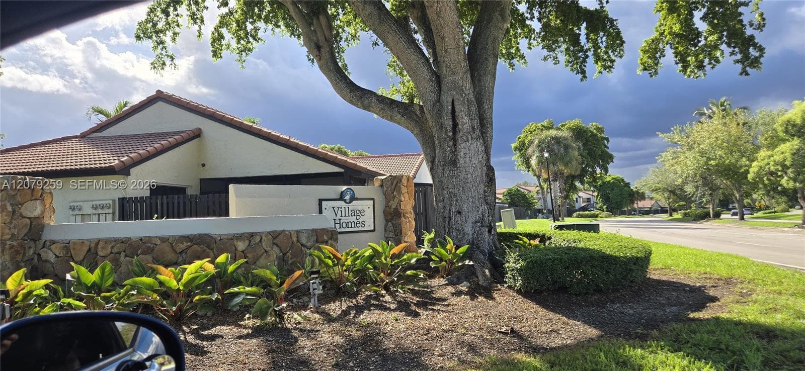 Lakes Of The Meado Villa · #18B in Miami - Photo 1