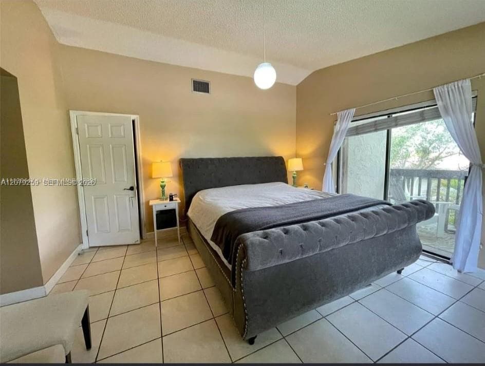 Lakes Of The Meado Villa · #18B in Miami - Photo 11